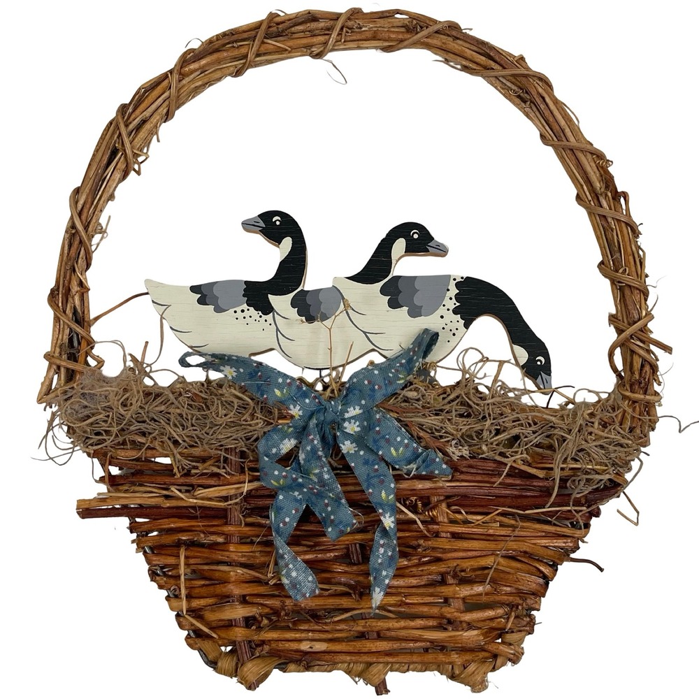 Vintage‎ Wicker Basket Wall Hanging Country Goose Wood Brown 80s 90s Cottagecore